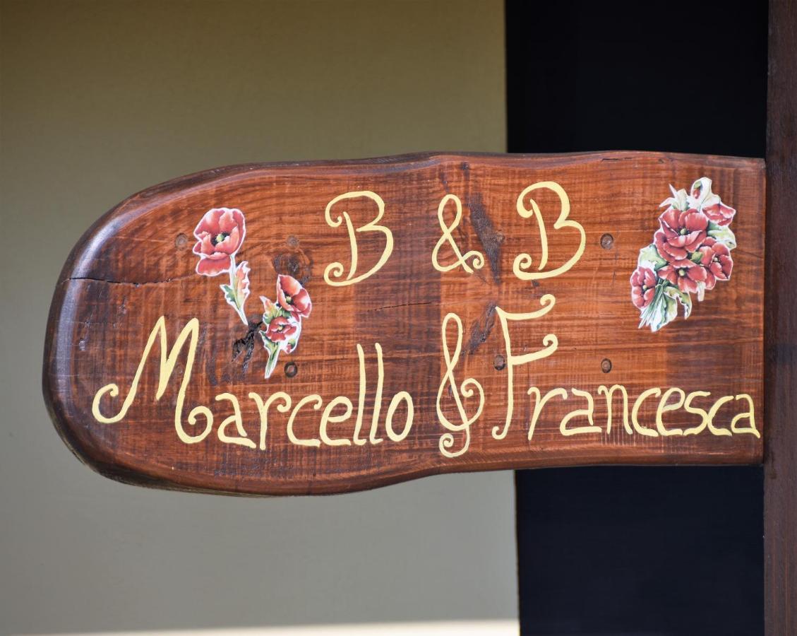 B&B Marcello & Francesca Ουρμπίνο Εξωτερικό φωτογραφία