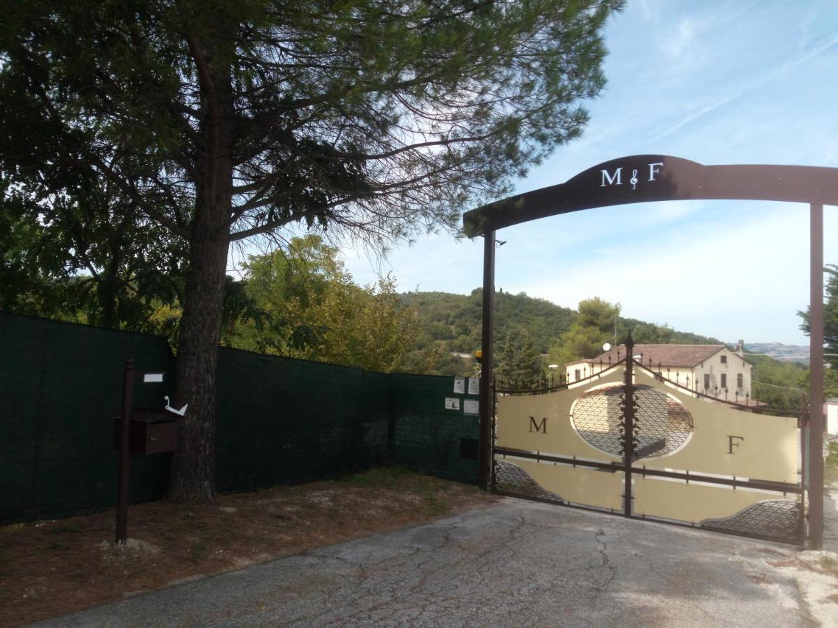 B&B Marcello & Francesca Ουρμπίνο Εξωτερικό φωτογραφία